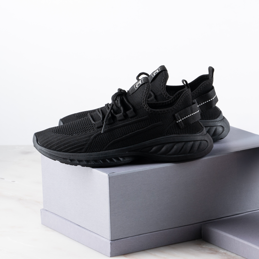 Skylar Black Trainers